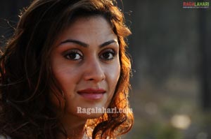 Manjari Fadnis Photo Gallery from Inkosari